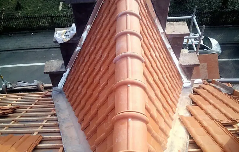 Nettoyage de gouttières d'une maison